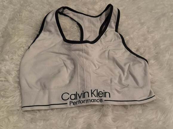 Calvin Klein Other - Calvin Klein Performance White Seamless Quick Dry Sports Bra‎ Size M